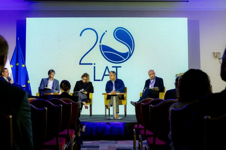 Polityka klimatyczna w świecie globalnych napięć – udostępniamy nagranie debaty z 20-lecia KOBiZE